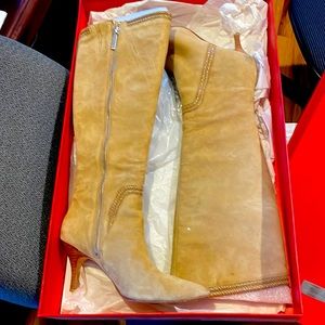 Beautiful camel suede heeled boots, size 8